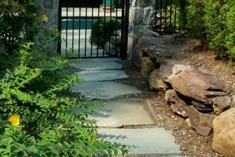 Flagstone Walkway Ideas & Pictures - Landscaping Network