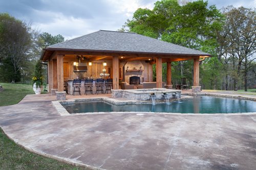 Rustic Mississippi Pool House - Landscaping Network