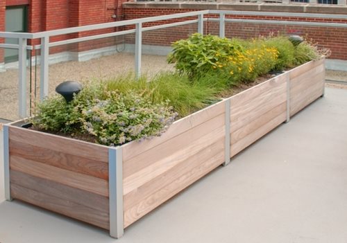 section DeepStream Designs planter. The planter-within-a-planter