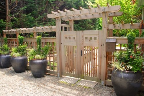Remarkable Wooden Garden Fences and Gates 500 x 333 · 40 kB · jpeg
