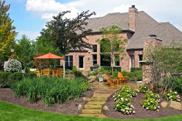 Backyard Landscaping - Valparaiso, IN - Photo Gallery - Landscaping ...