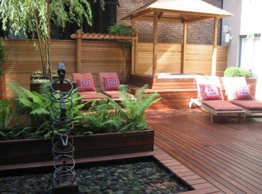 Wood Deck with Hot Tub