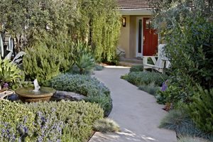 小前院设计前18新利足球院园景Alida Aldrich景观设计圣巴巴拉，加州