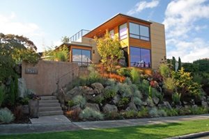 18新利足球前院山坡榕树设计工作室西雅图，华盛顿州