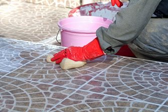 installing outdoor tile