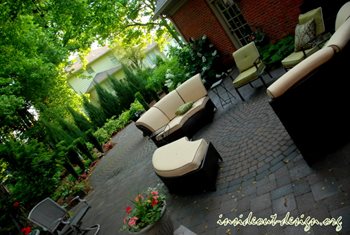 suburban courtyard garden Lexington