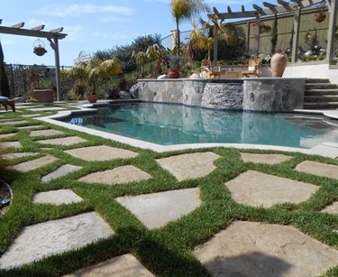 Raised Bond Beam Pool, Flagstone And Grass
Swimming Pool
Quality Living Landscape
San Marcos, CA