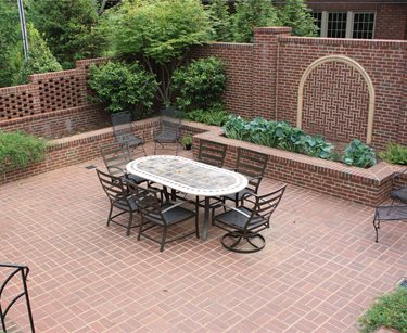 Brick Dining Courtyard