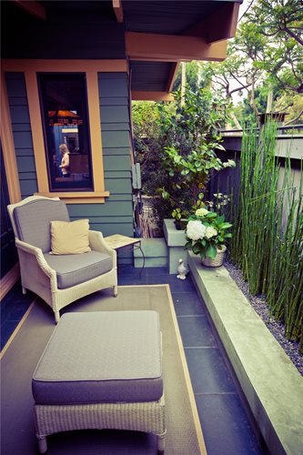 patio in small space landscaping network_1767