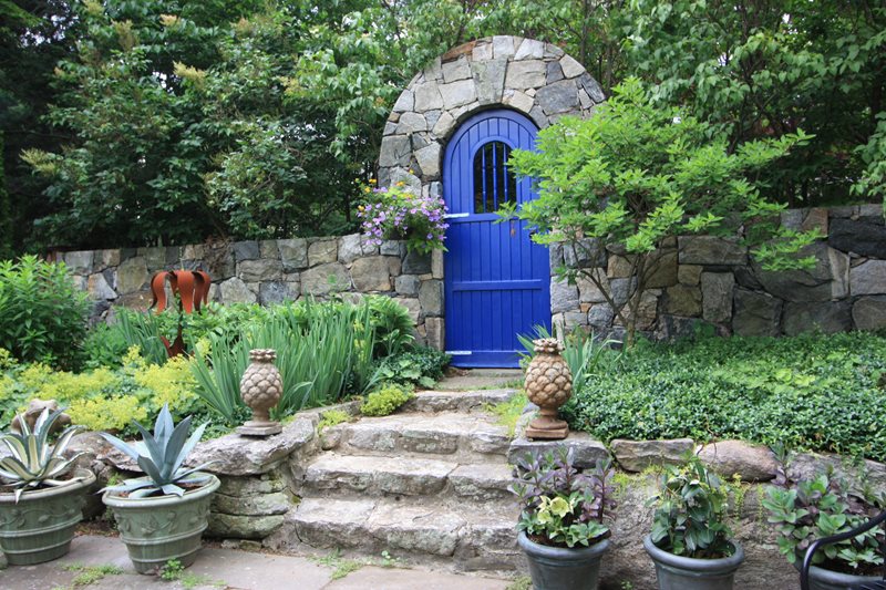 Gate, Arch, Blue, Stone
Blue Garden
Fairfield House & Garden Co.
Greenwich, CT