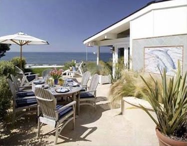 Patios, Open, Beach
Blue Garden
ALIDA ALDRICH LANDSCAPE DESIGN
Santa Barbara, CA