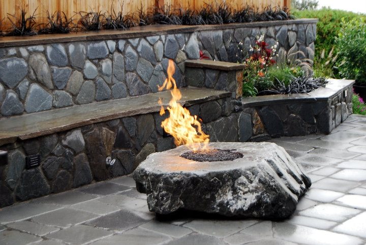 Basalt Fire Feature
Built-In Seating
Oasis Outdoor Environments
Woodinville, WA