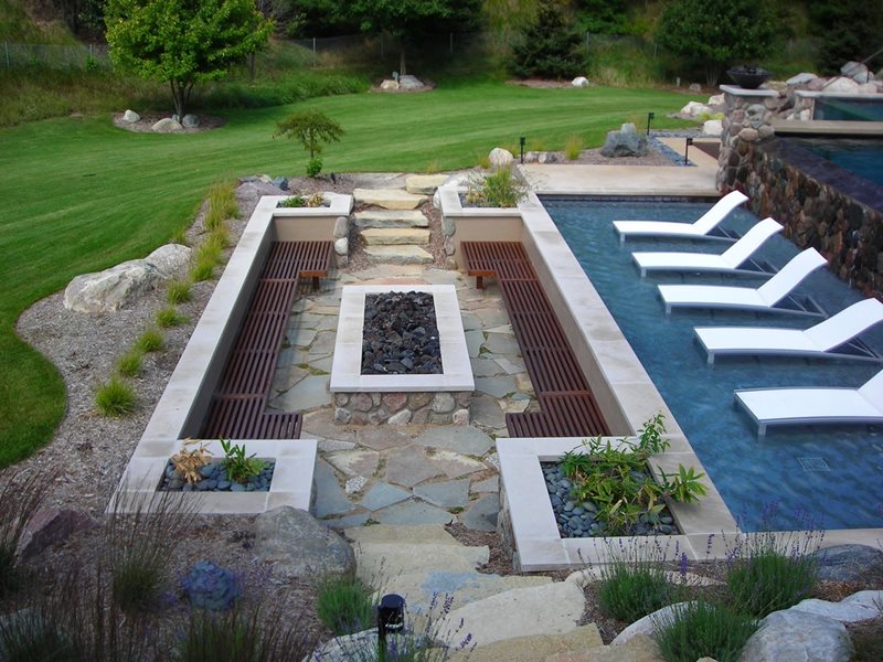 Fire Pit And Pool
Built-In Seating
Apex Landscape
Grand Rapids, MI