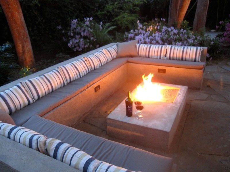Fire Table
Built-In Seating
Alastair Boase Landscape Design, LLC
Sherman Oaks, CA