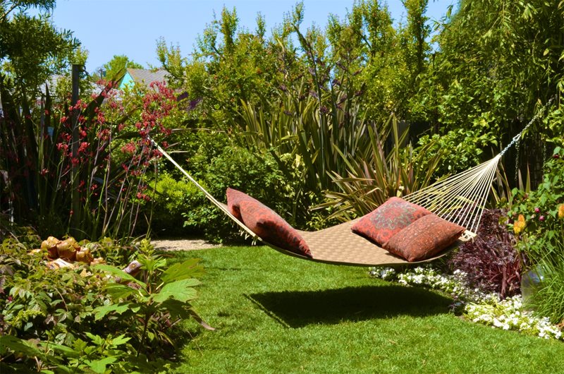 吊床，草坪，花园，枕头加州花园旅游景观网络卡里梅萨，加州