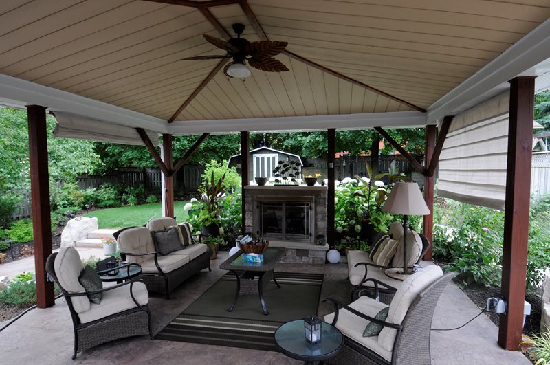 Covered Patio, Small Gas Fireplace
Canada Landscaping
Renaissance Landscape Group Inc
Puslinch, ON