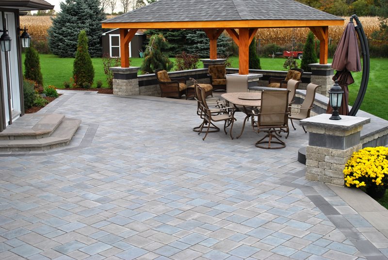 Large Paver Patio, Pergola Roof
Canada Landscaping
OGS Landscape Services
Whitby, ON