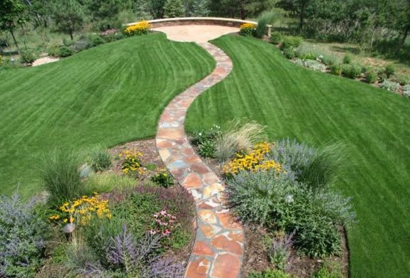 Flagstone, Walkway, Curved, Red
Flagstone Walkway
Accent Landscapes
Colorado Springs, CO