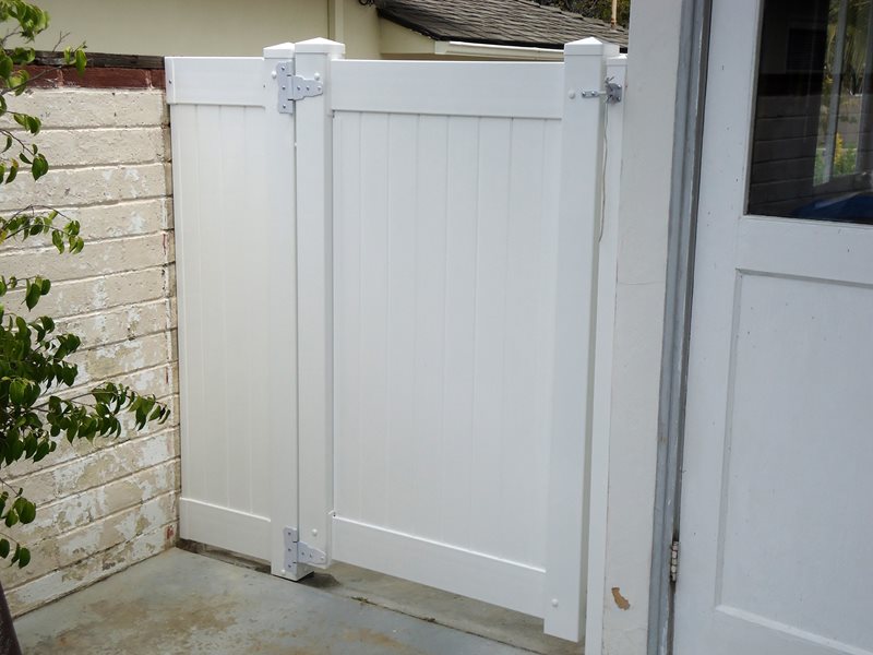 White Vinyl Gate, Privacy Gate
Gates and Fencing
Pacific Sunscapes
San Diego, CA