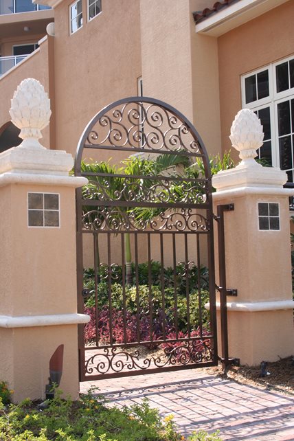 Wrought Iron Gate, Stucco Pillars
Gates and Fencing
Landscaping Network
Calimesa, CA