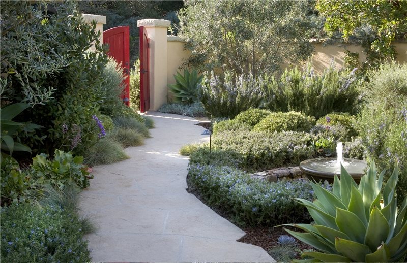 Red Garden Gate
Mediterranean Landscaping
ALIDA ALDRICH LANDSCAPE DESIGN
Santa Barbara, CA