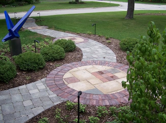 Front Walkway Design
Midwest Landscaping
Bruss Landscaping
Wheaton, IL