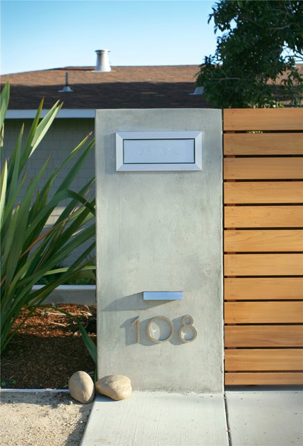 Entry Fence With Address
Modern Landscaping
Shades of Green Landscape Architecture
Sausalito, CA