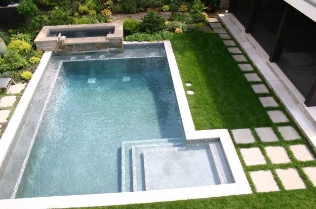 Raised Spa, Modern Pool Design
Modern Landscaping
Phillips Garden
Minneapolis, MN