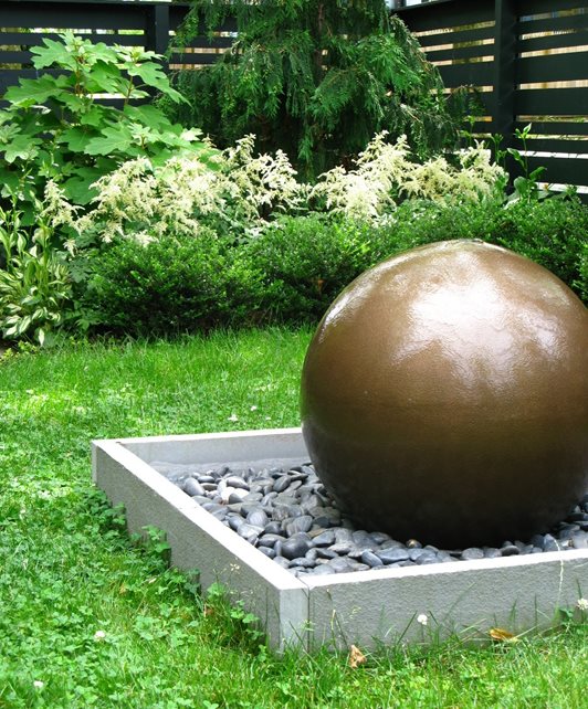 球形喷泉现代园林绿化宜居景观Wyndmoor，宾夕法尼亚州
