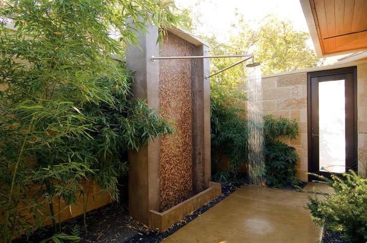 Contemporary Outdoor Shower
Mosaic Tile
Bonick Landscaping
Dallas, TX