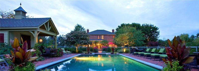 Pool Night, Lights, Lounges, Brick
Northeast Landscaping
Liquidscapes
Pittstown, NJ