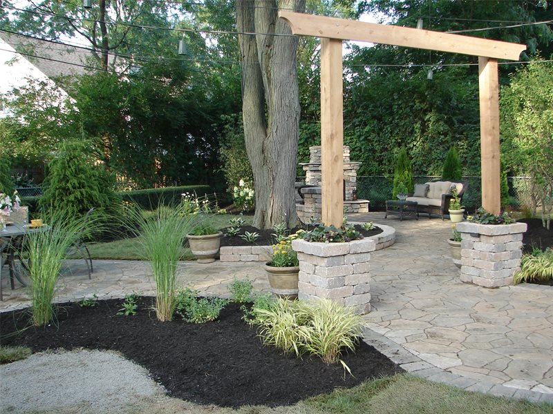 spring landscaping services in columbus dublin lewis
