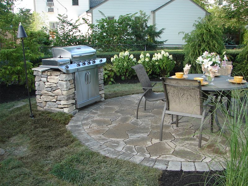 Stone Grill
Ohio Landscaping
S.A.T. Landscape Services
Columbus, OH