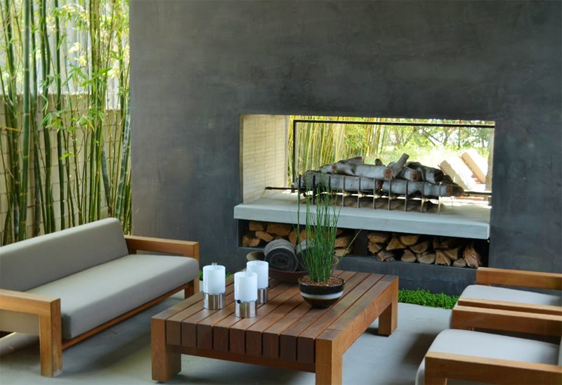 壁炉，露台，竹子户外壁炉美化网络Calimesa，CA