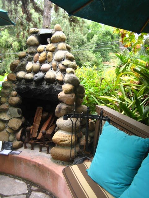 Outdoor Fireplace
Outdoor Fireplace
Landscaping Network
Calimesa, CA