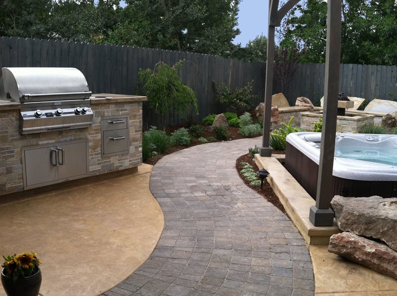 Curved Paver Path, Built In Grill
Outdoor Kitchen
The Garden Artist, LLC
Boise, ID