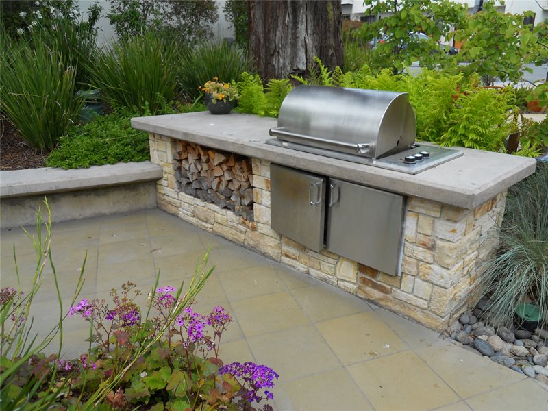 Outdoor Kitchen Area
Outdoor Kitchen
Landscaping Network
Calimesa, CA