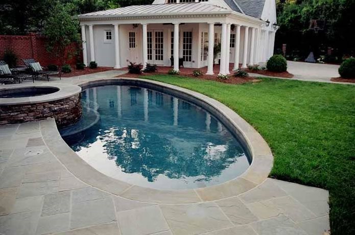 Oval Pool, Raised Spa
Pool Houses
J'Nell Bryson Landscape Architecture
Charlotte, NC