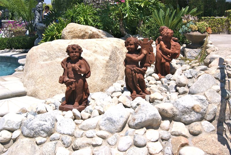 Sculpture in the Garden
Landscaping Network
Calimesa, CA