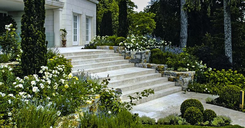 Wide Stone Steps
International Garden Artisans
La Verne, CA