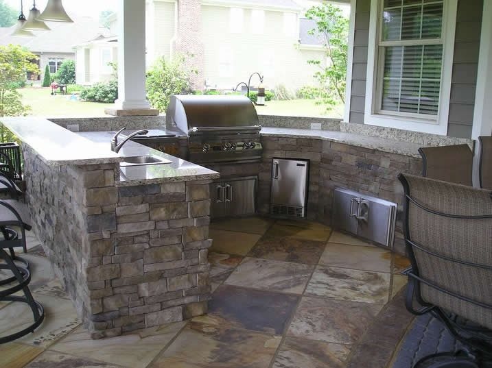 Big Outdoor Kitchen
Southeast Landscaping
Craig Design Group
Chattanooga, TN