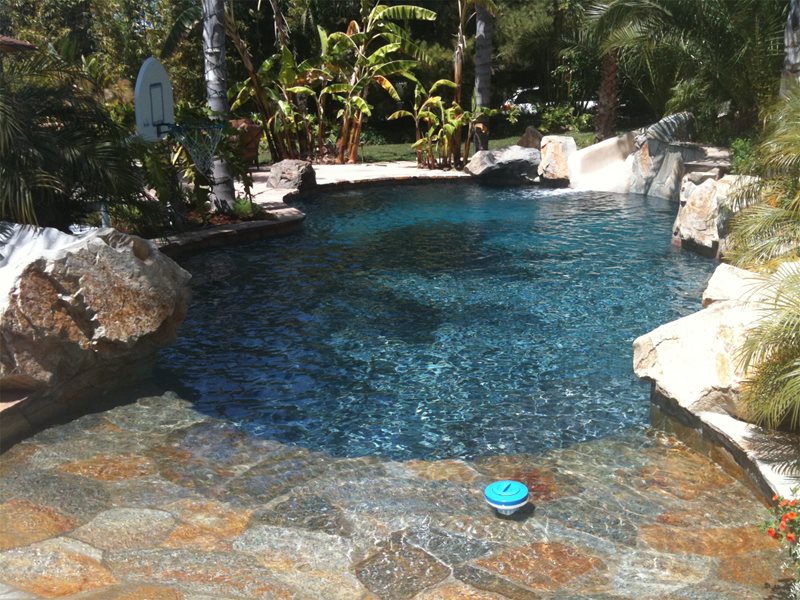泳池甲板配水游泳池园林绿化网络Calimesa，CA