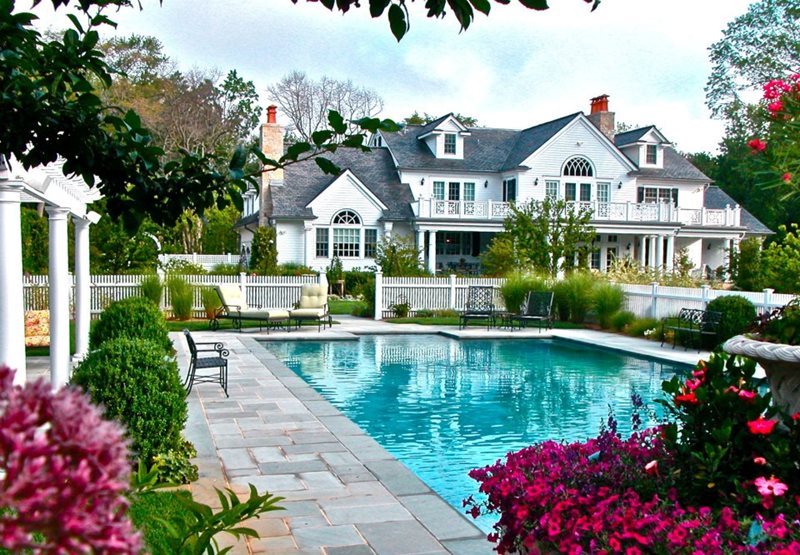 Traditional Pool Design, Gray Stone Decking
Traditional Pool
Liquidscapes
Pittstown, NJ