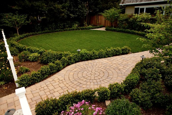 Paver Walkway, Lawn, Drip Irrigation
Walkway and Path
Aesthetic Gardens
Mountain View, CA