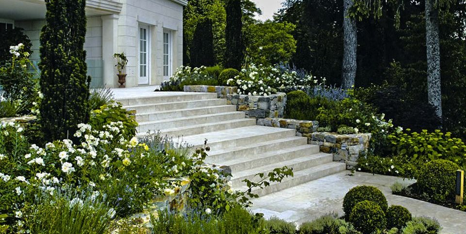 Wide Stone Steps
International Garden Artisans
La Verne, CA